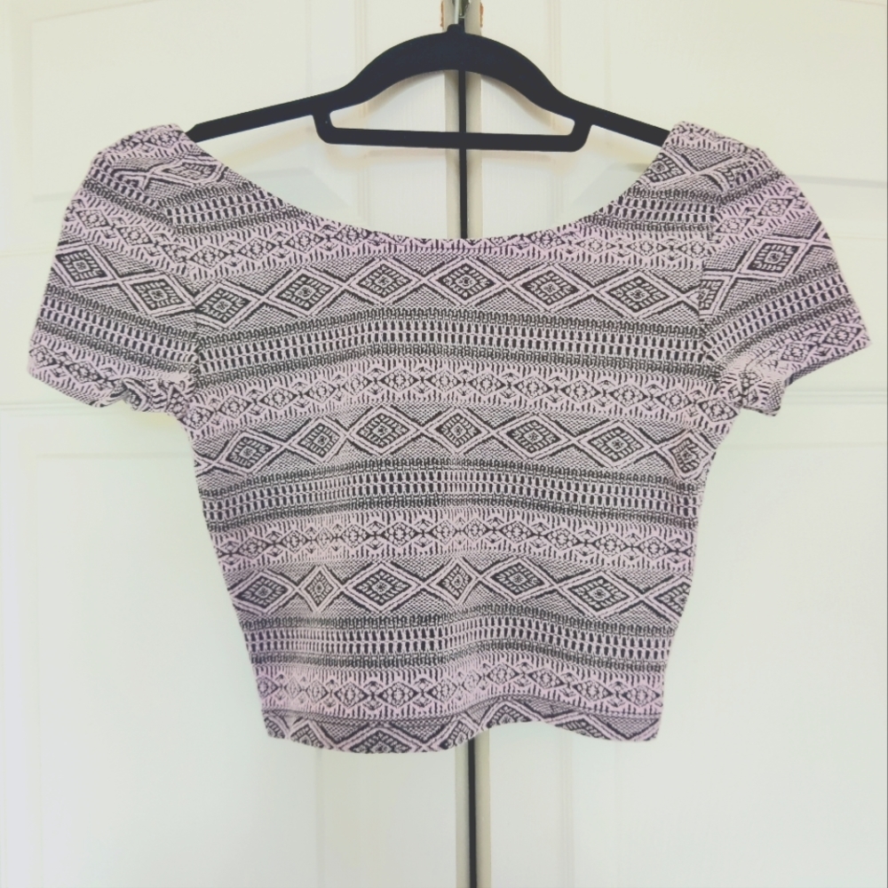 Lilac Pattern Crop Top - Picture 2 of 7